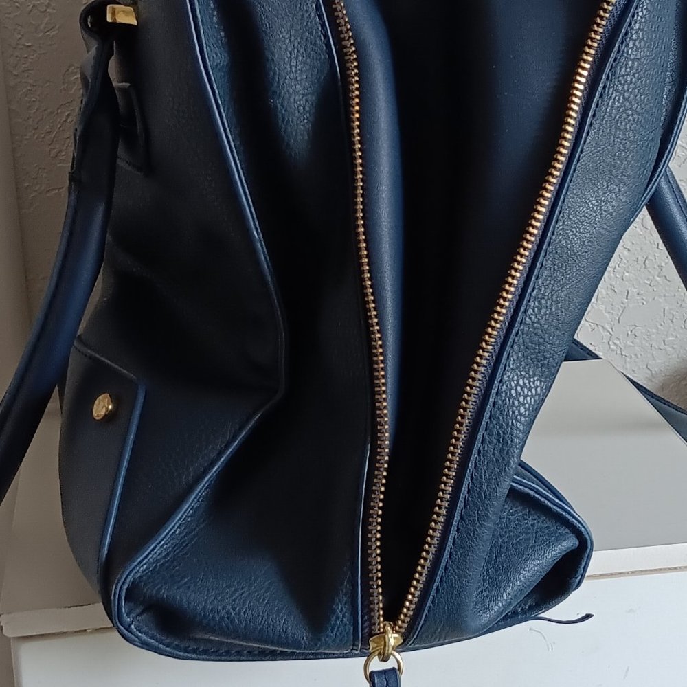 Navy Blue Handbag - Picture 3 of 4